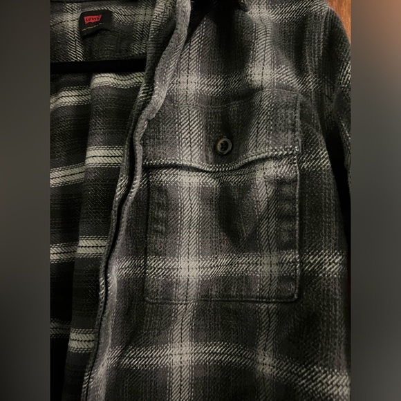 Black and gray plaid shacket Levi’s men size S - Picture 2 of 6